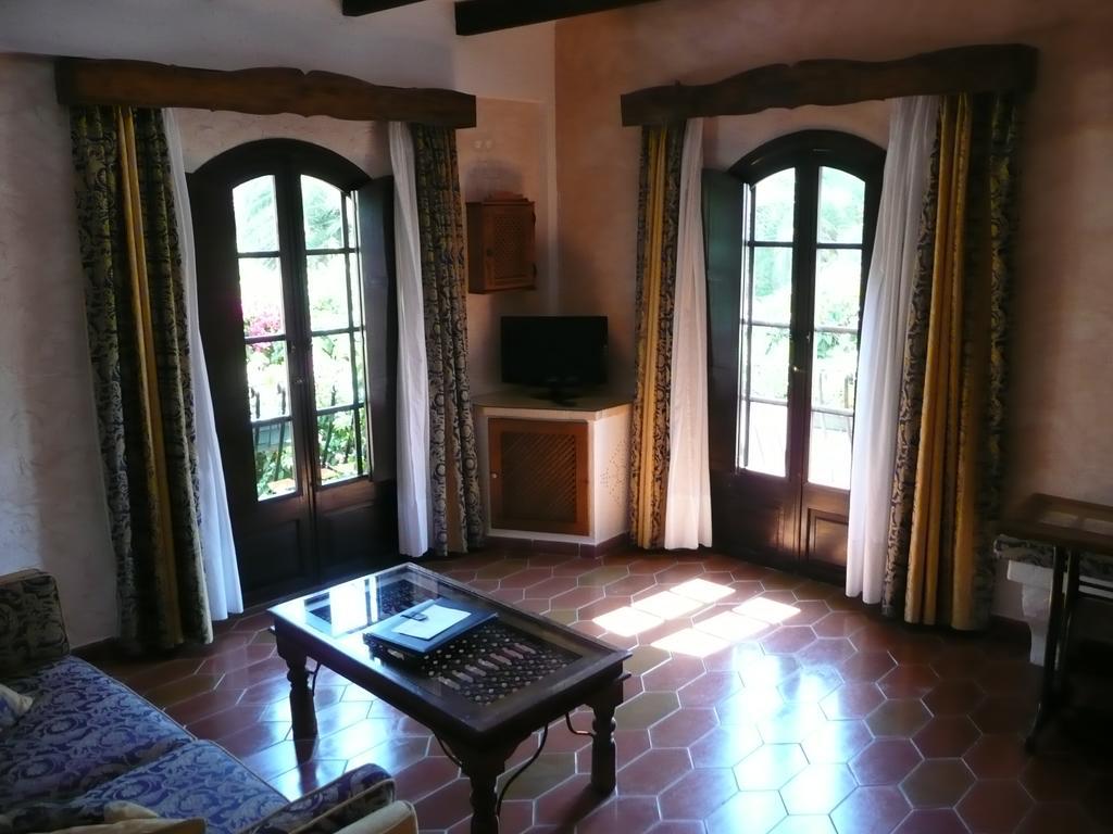 Petit Hotel Ses Rotges - Only Adults Cala Ratjada  Bagian luar foto