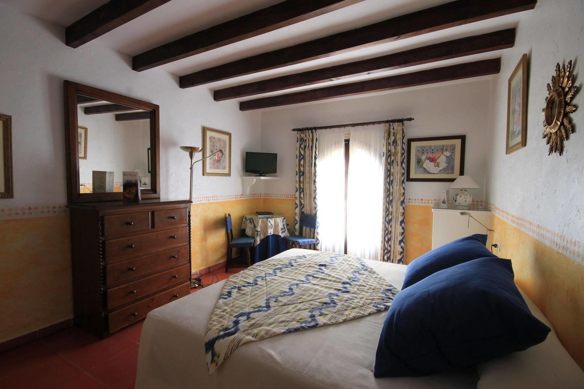 Petit Hotel Ses Rotges - Only Adults Cala Ratjada  Bagian luar foto