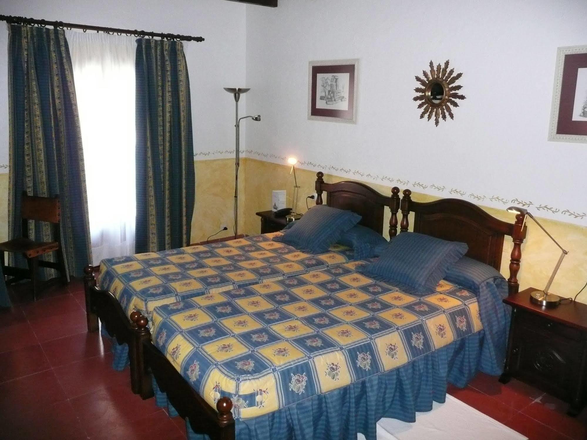 Petit Hotel Ses Rotges - Only Adults Cala Ratjada  Bagian luar foto