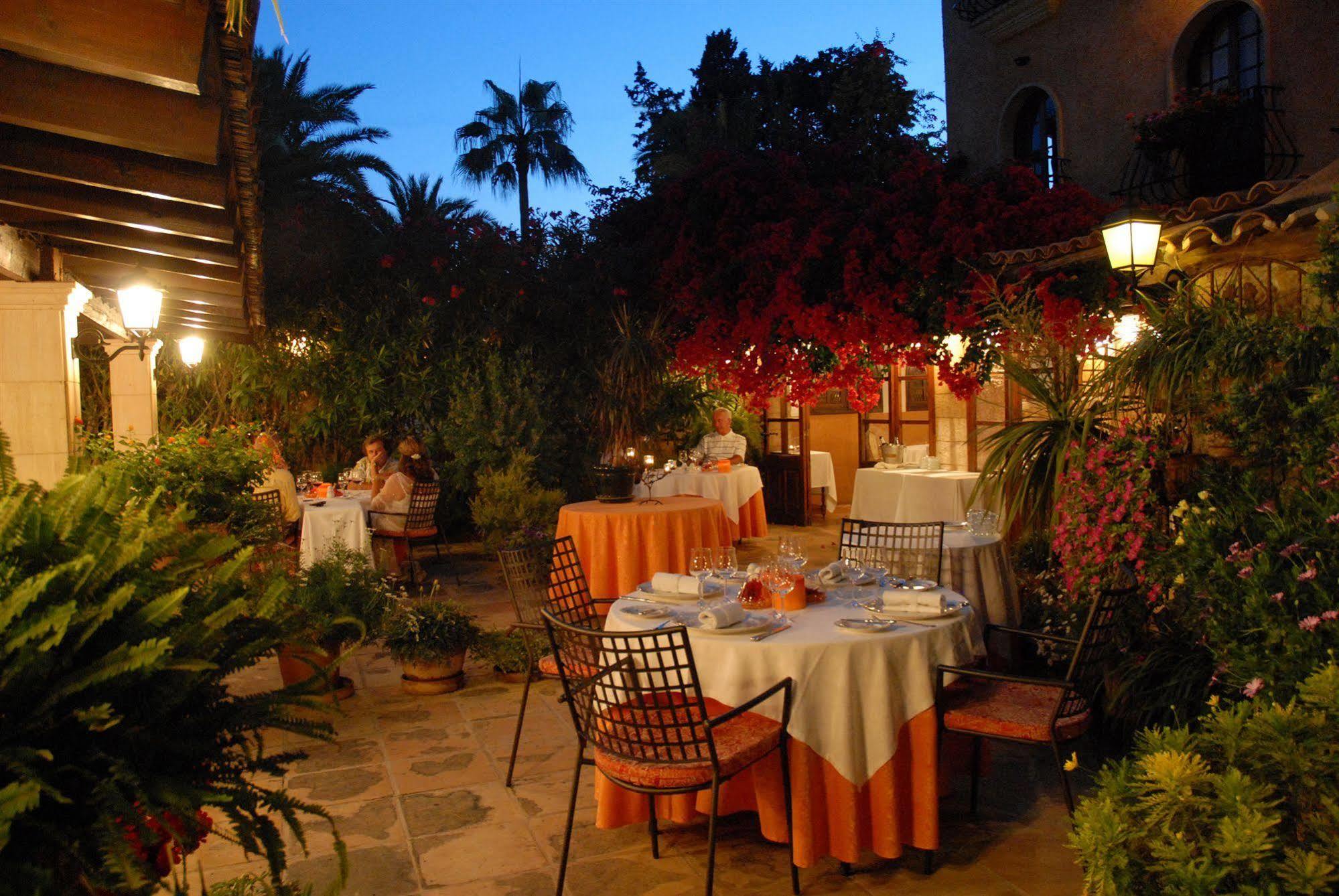 Petit Hotel Ses Rotges - Only Adults Cala Ratjada  Bagian luar foto