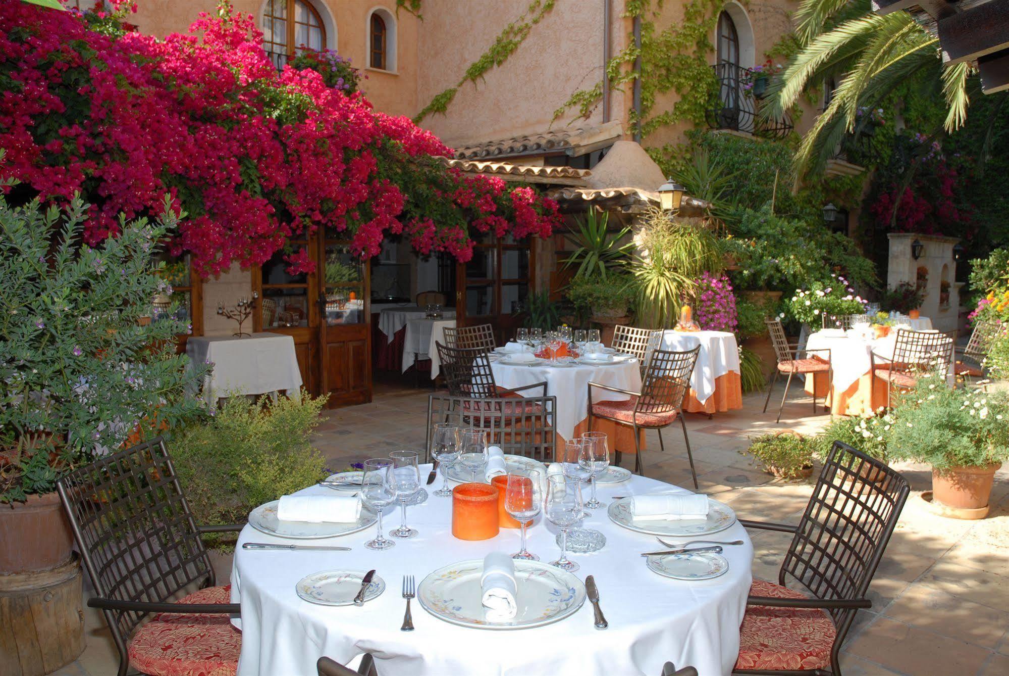 Petit Hotel Ses Rotges - Only Adults Cala Ratjada  Bagian luar foto