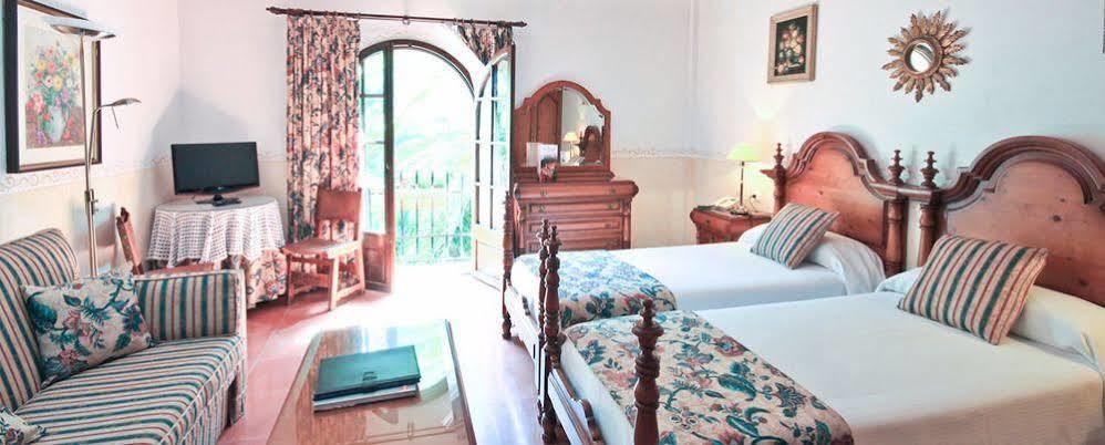 Petit Hotel Ses Rotges - Only Adults Cala Ratjada  Bagian luar foto
